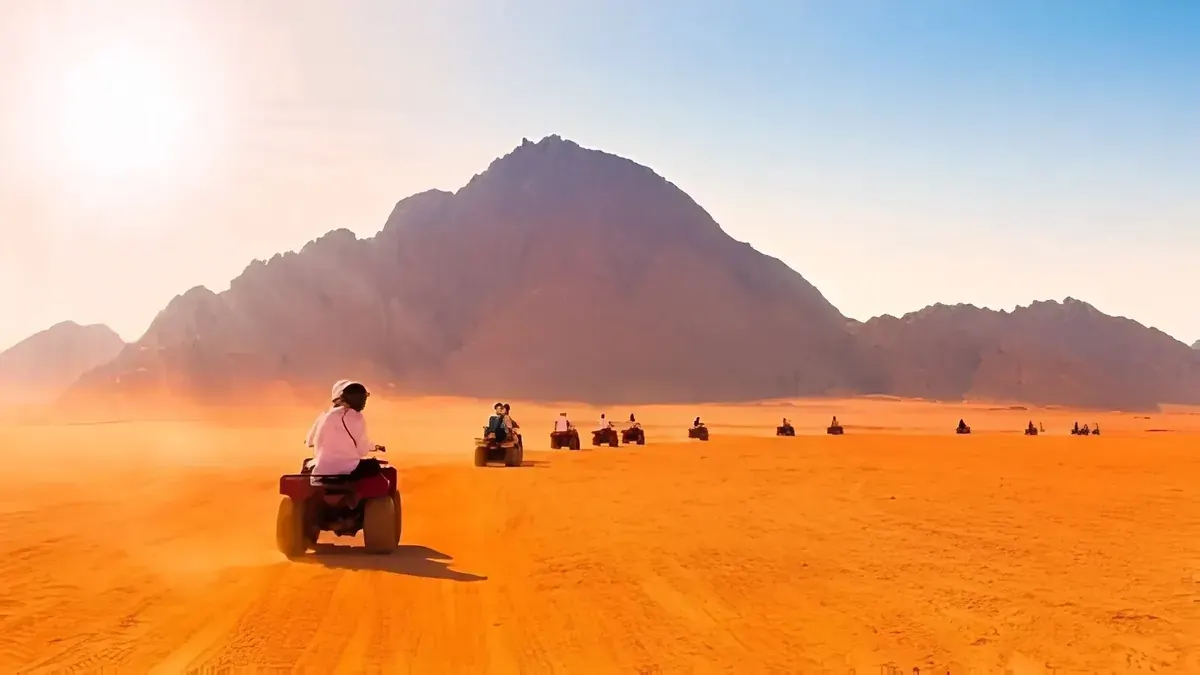 Quad- und Buggy-Safari in der Wüste von Hurghada