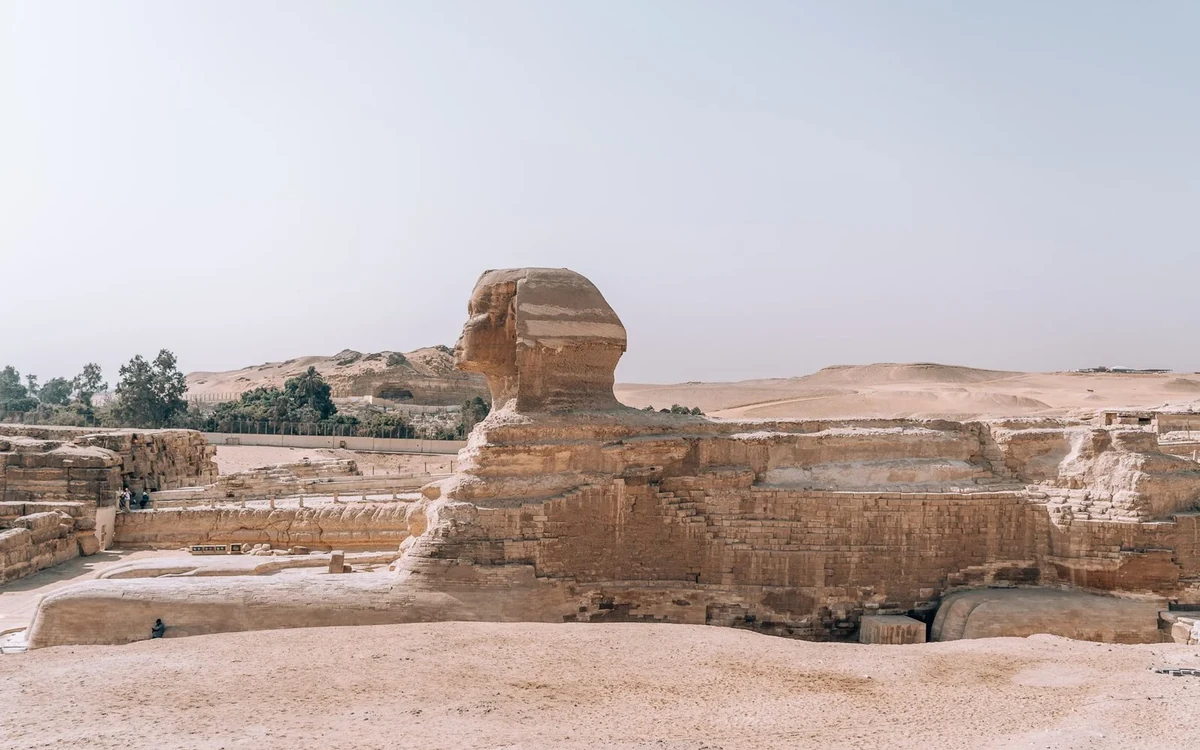 Seitenansicht der Großen Sphinx von Gizeh